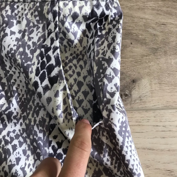 Snake Print Skirt w Pockets - Picture 7 of 14
